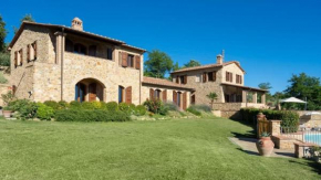 Casale con vista colline Volterra